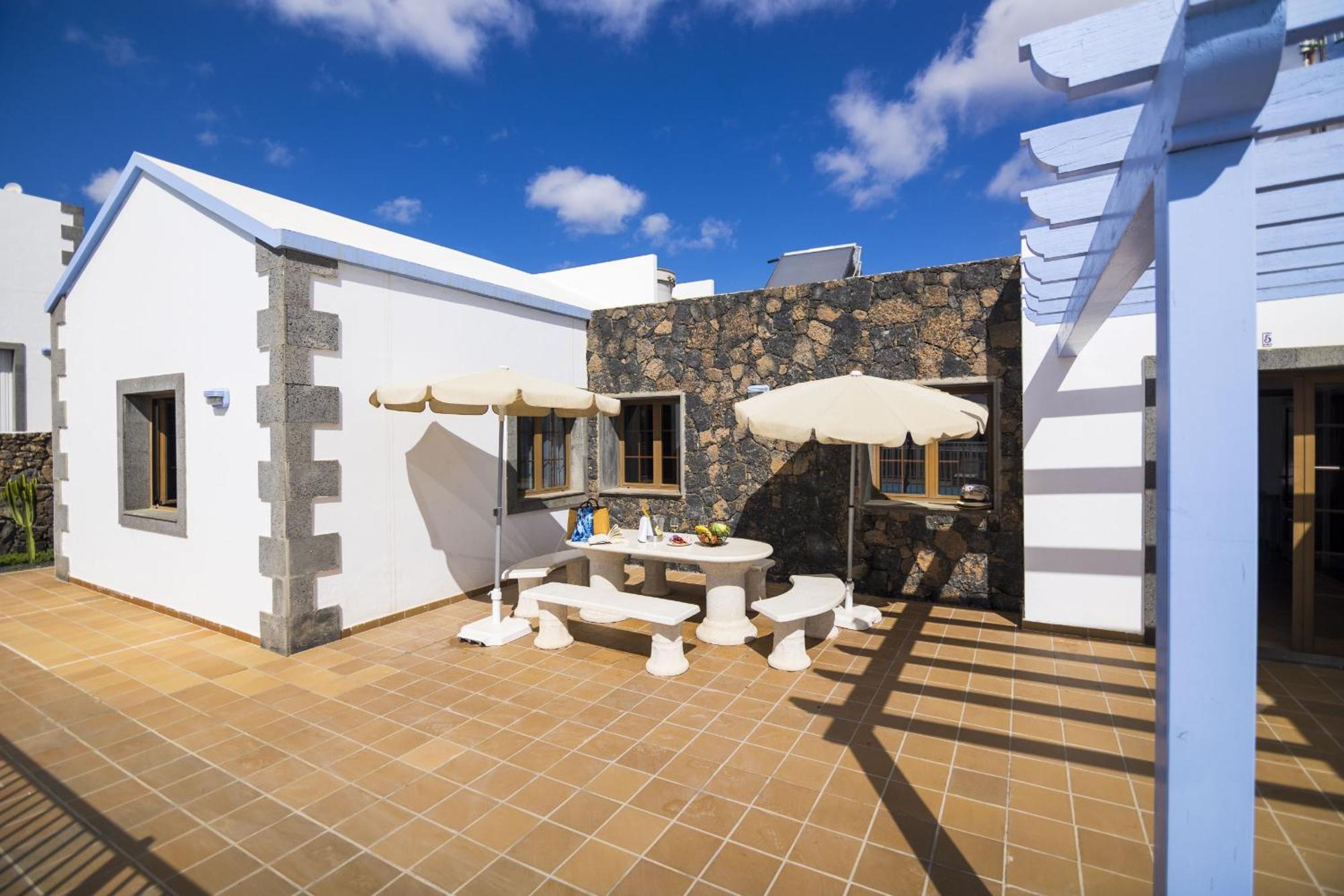 Villas & Apartamentos Tao Mazo Lajares Extérieur photo
